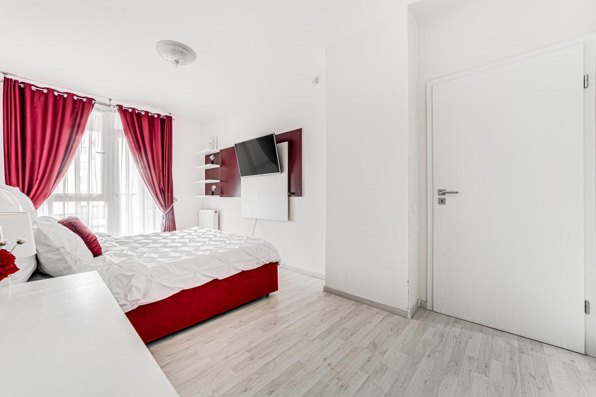 Ari - Ared Luxurious Apartments With Balcony & Free Parking Арад Экстерьер фото