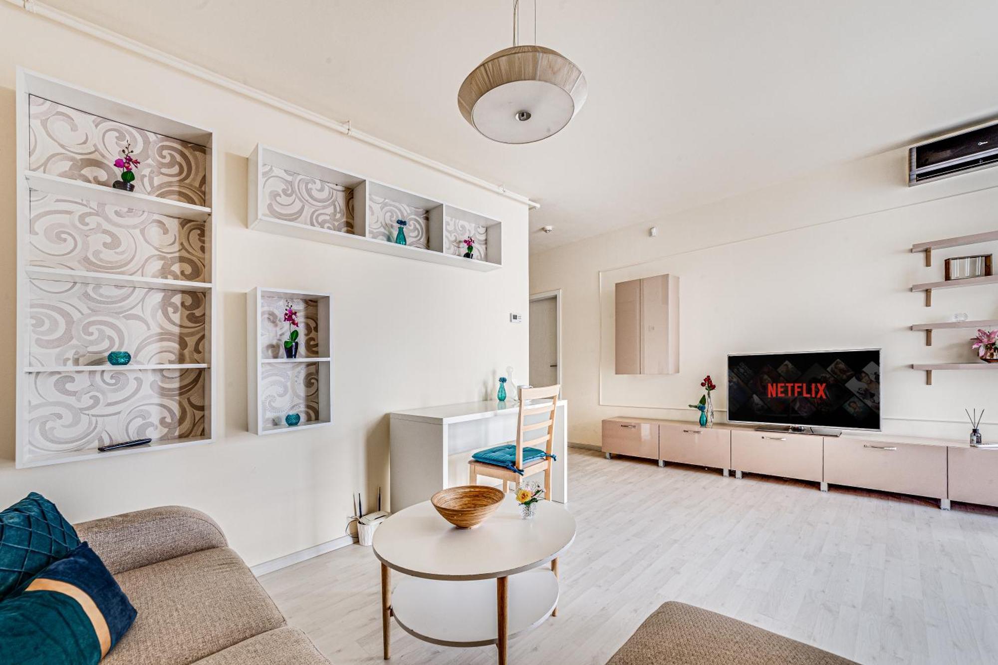 Ari - Ared Luxurious Apartments With Balcony & Free Parking Арад Экстерьер фото