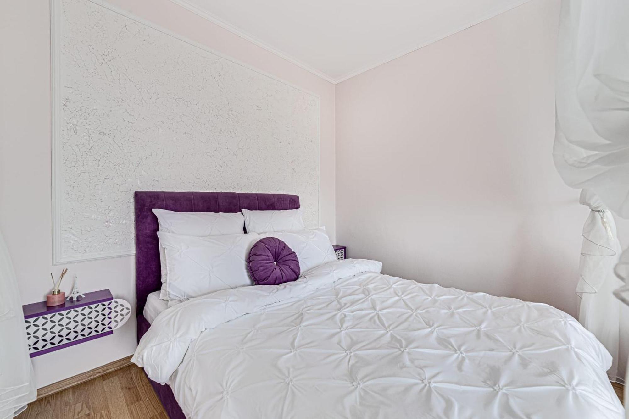 Ari - Ared Luxurious Apartments With Balcony & Free Parking Арад Экстерьер фото